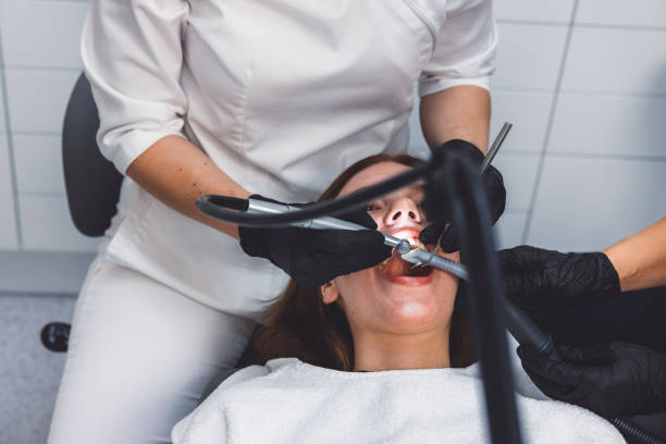 Best Cracked Tooth Emergency Dentist  in Beckett Ridge, OH